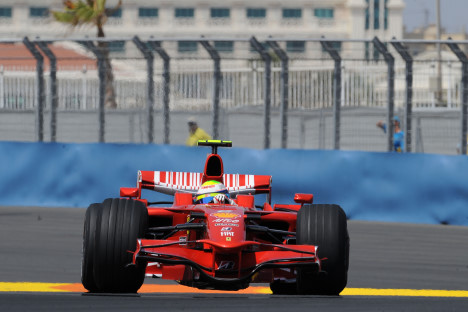 Ferrari kan sammen med Toyota være de 2 første bilfabrikanter der forlader Formel 1, hvis det nye motorreglement træder i kraft